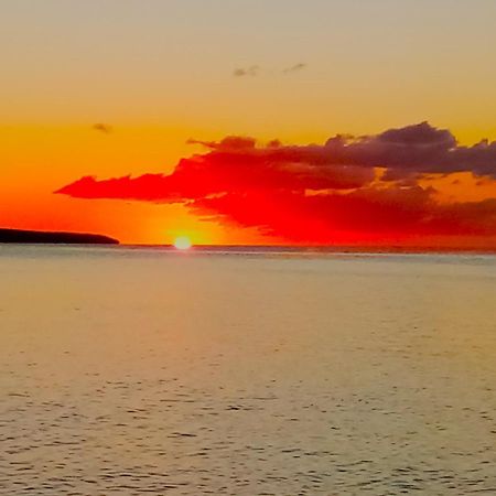 Vatupau Beachfront Bungalows Port Vila Buitenkant foto